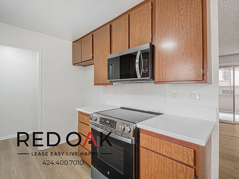 411 E Bay State St — Photo 42