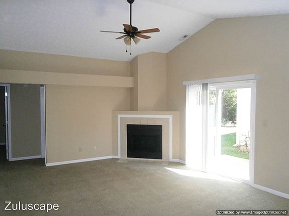 3rd image of 5001 Aspen Crest Ln