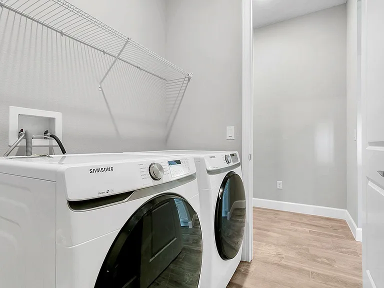 665 Mosaic Blvd — Photo 19