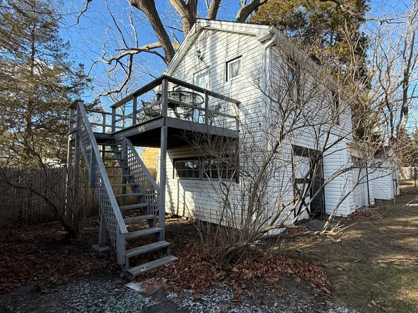 (undisclosed Address), East Setauket, NY 11733