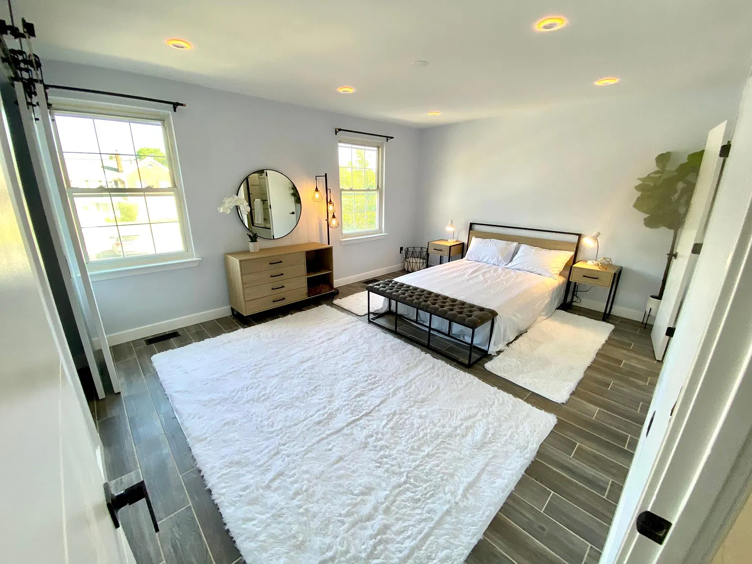 120 Clemens Ct — Photo 2