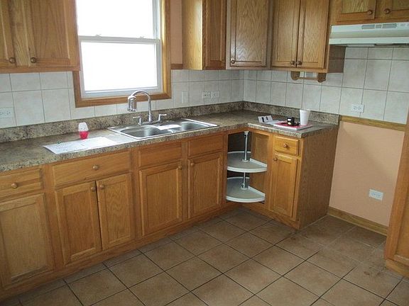 3rd image of 1803 N 37th Ave