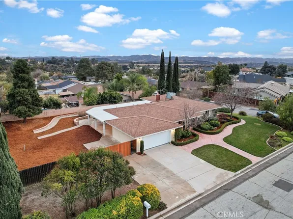 401 Sandalwood Dr, Calimesa, CA 92320
