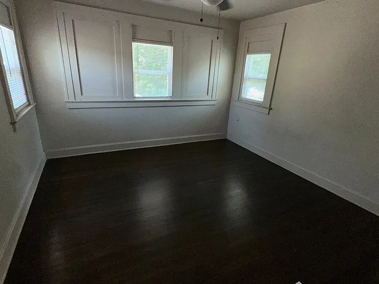 2217 Drury Ave — Photo 12
