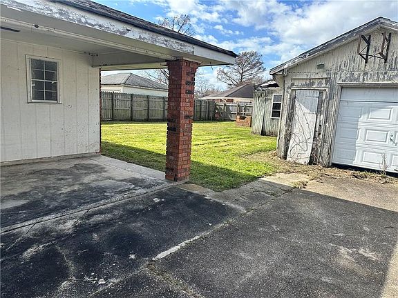 3rd image of 7524 Daniel Dr