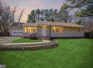 15 Wakefield Ave, Fredericksburg, VA 22405