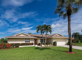 1639 Nottingham Dr, Naples, FL 34109