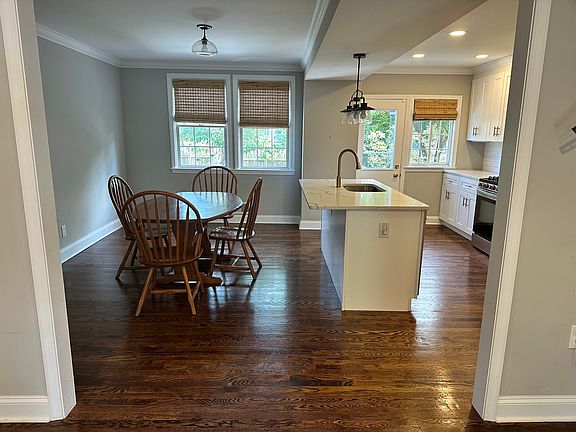 4th image of 205 Blenheim Rd