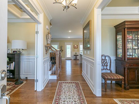 3rd image of 414 Whitley Way