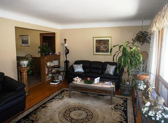 4th image of 13704 Shirley Dr
