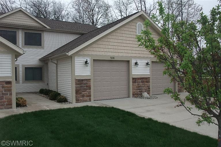 1st image of 5648 W Sandalwood Cir