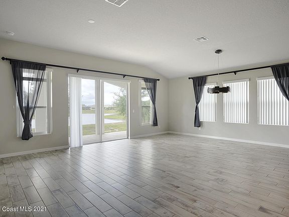 3rd image of 4230 Sage Brush Cir