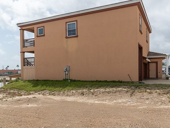 2nd image of 1541 Harbor Island Dr