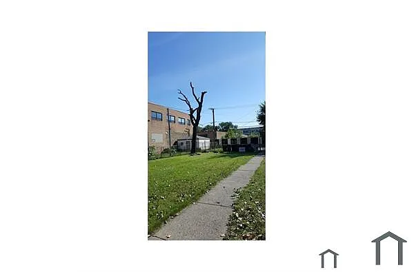 Building Photo - 4023 W Carroll Ave #2