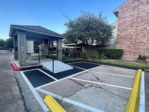 5th image of 9357 Westwood Village Dr #40