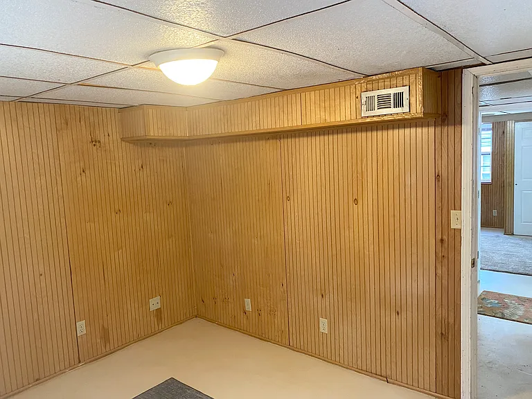 1611 Wright Ave — Photo 18