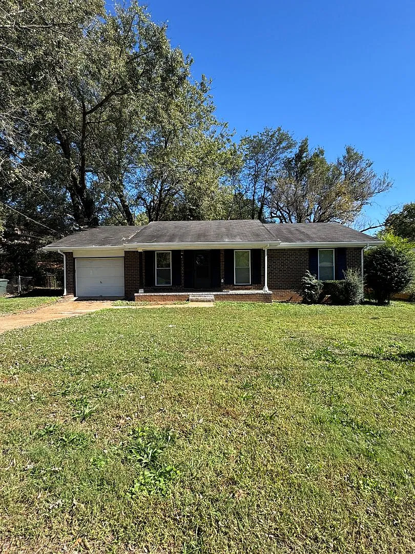 3306 E Tucker Dr NW, Huntsville, AL 35810 $1,500/month | 3 Bedrooms | 2 Bathrooms | Single-Car Ga... — Photo 1