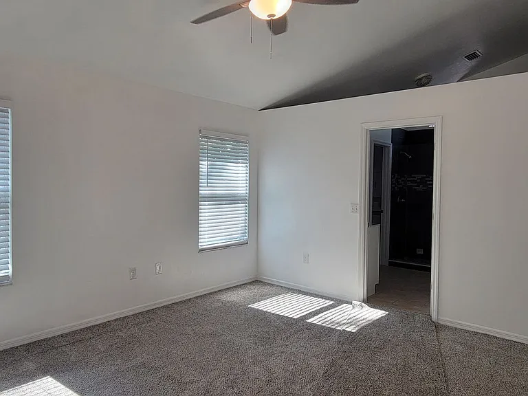 4201 NW 23rd Ter — Photo 22