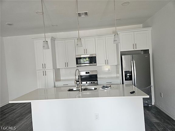 5th image of 4849-4851 30th St SW