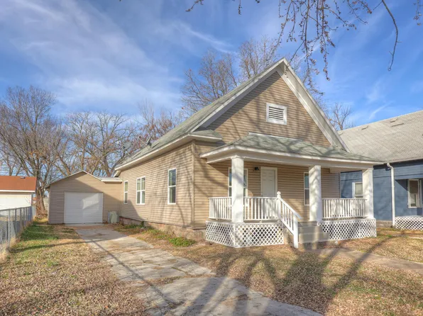 1308 S Sergeant Avenue, Joplin, MO 64804