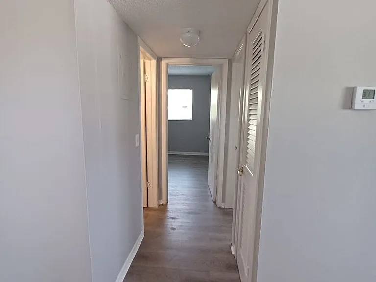 1015 NE 17th Ave — Photo 9