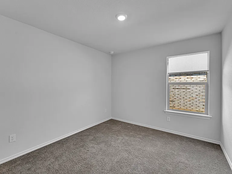 708 Basteen Ln — Photo 14