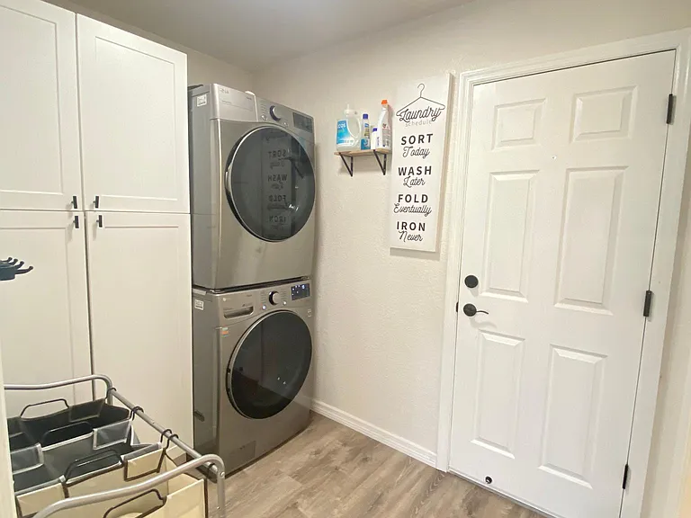 262 Long Meadow Ln — Photo 4