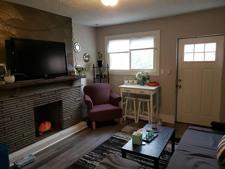 1724 Watson St — Photo 8