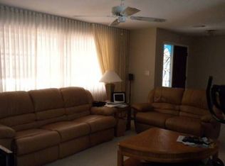 1933 SE 32nd St, Cape Coral, FL 33904