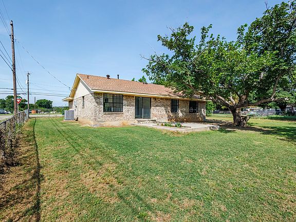 5th image of 2200 Main Blvd