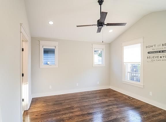 4th image of 511D Chesterfield Ave