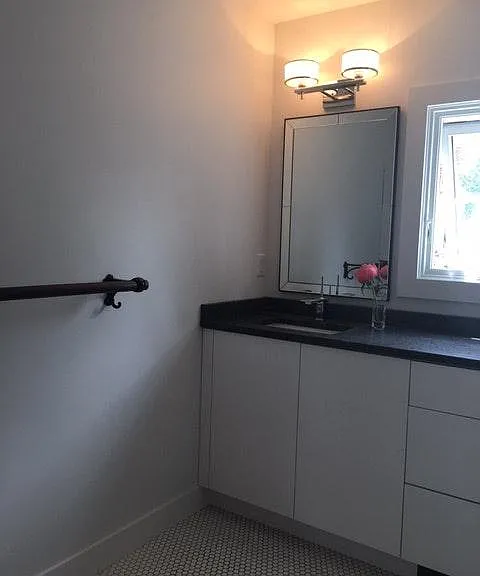 Main Floor Full Bathroom