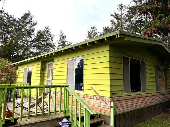 41 Desmond Rd, Salinas, CA 93907