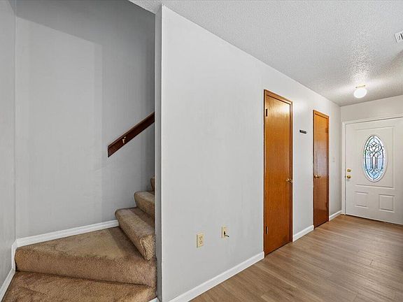4th image of 941 Ashley Ln Unit D