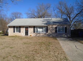1412 Rucker Rd, Junction City, KS 66441