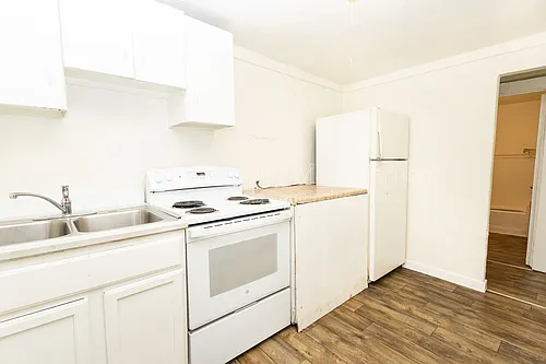 417 N Hawthorne St #417 Photo 1
