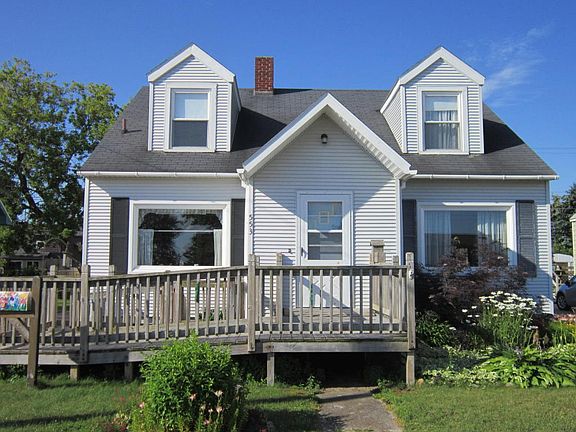 3rd image of 553 N 3rd St