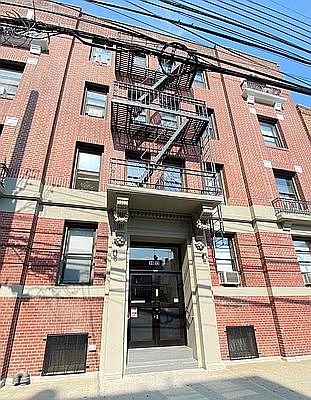 1st image of 38-32 29th St #4