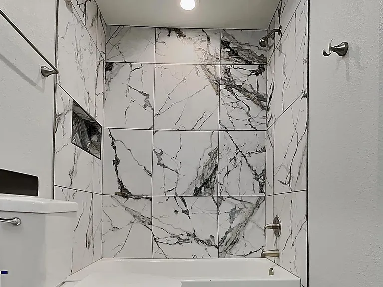 1302 E Vista Ave #2 — Photo 4