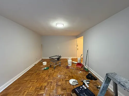 950 Rutland Rd #212 Photo 1