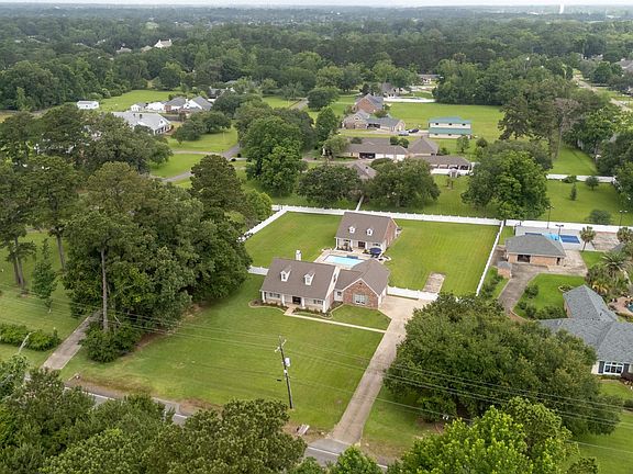 3rd image of 37258 Perkins Rd
