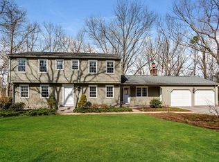 74 Cambridge Cir, Longmeadow, MA 01106