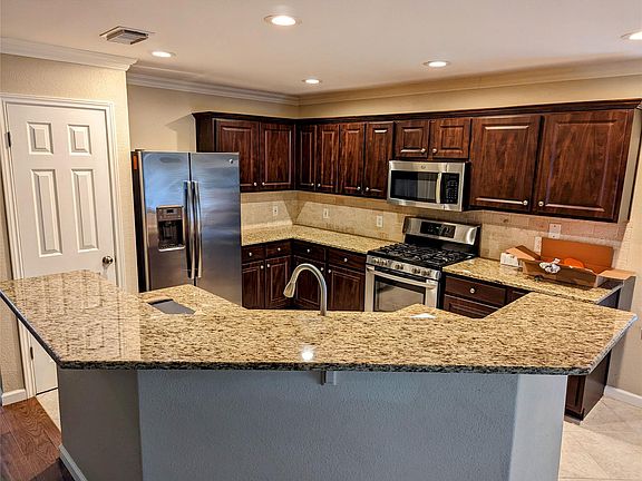 4th image of 8007 Forbsdale Dr W