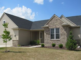 543 Heartwood Ln, Saline, MI 48176