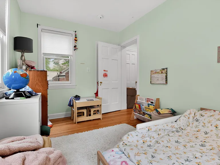 4825 Butterworth Pl NW — Photo 28
