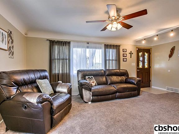 3rd image of 4323 N 87th Ave