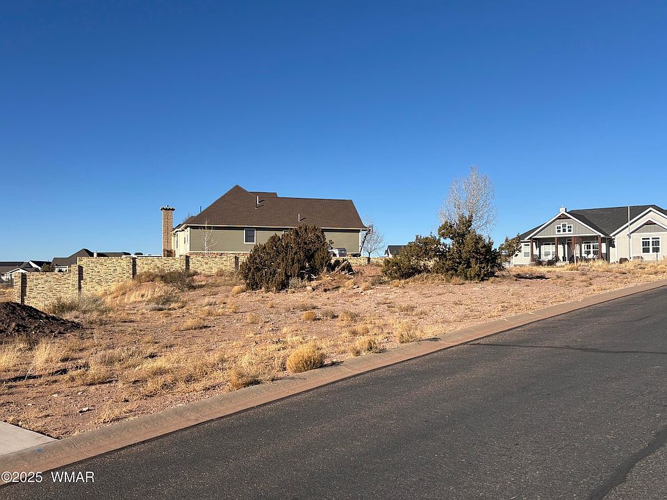 2nd image of 1705 W Western Dove Dr