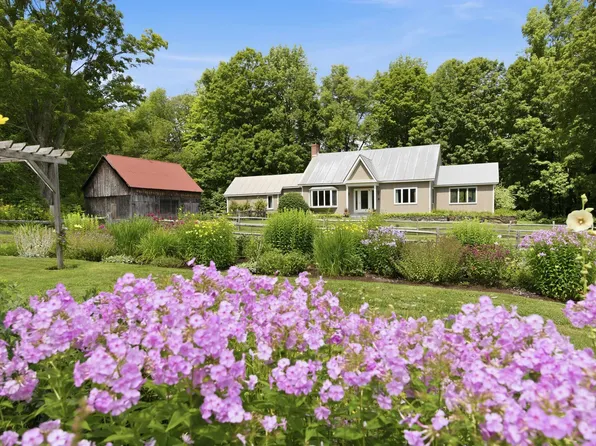472 Greengate Road, Barnard, VT 05031