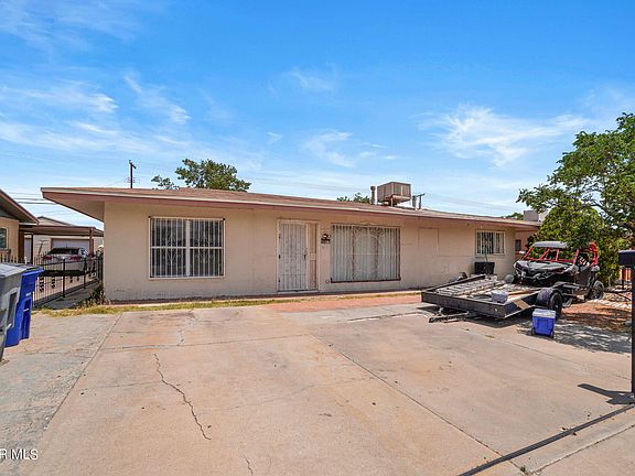 3rd image of 4917 Guadalupe Dr