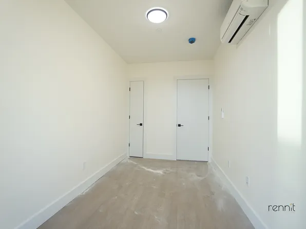 1620 Prospect Place image 11 of 20